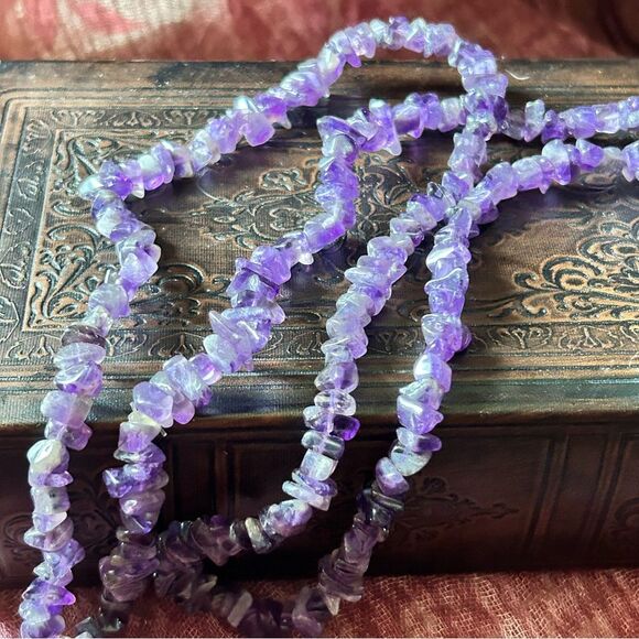 Vintage Purple Amethyst Gemstone Necklace - Picture 4 of 6